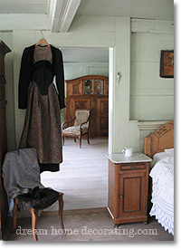 Alpine country style bedroom